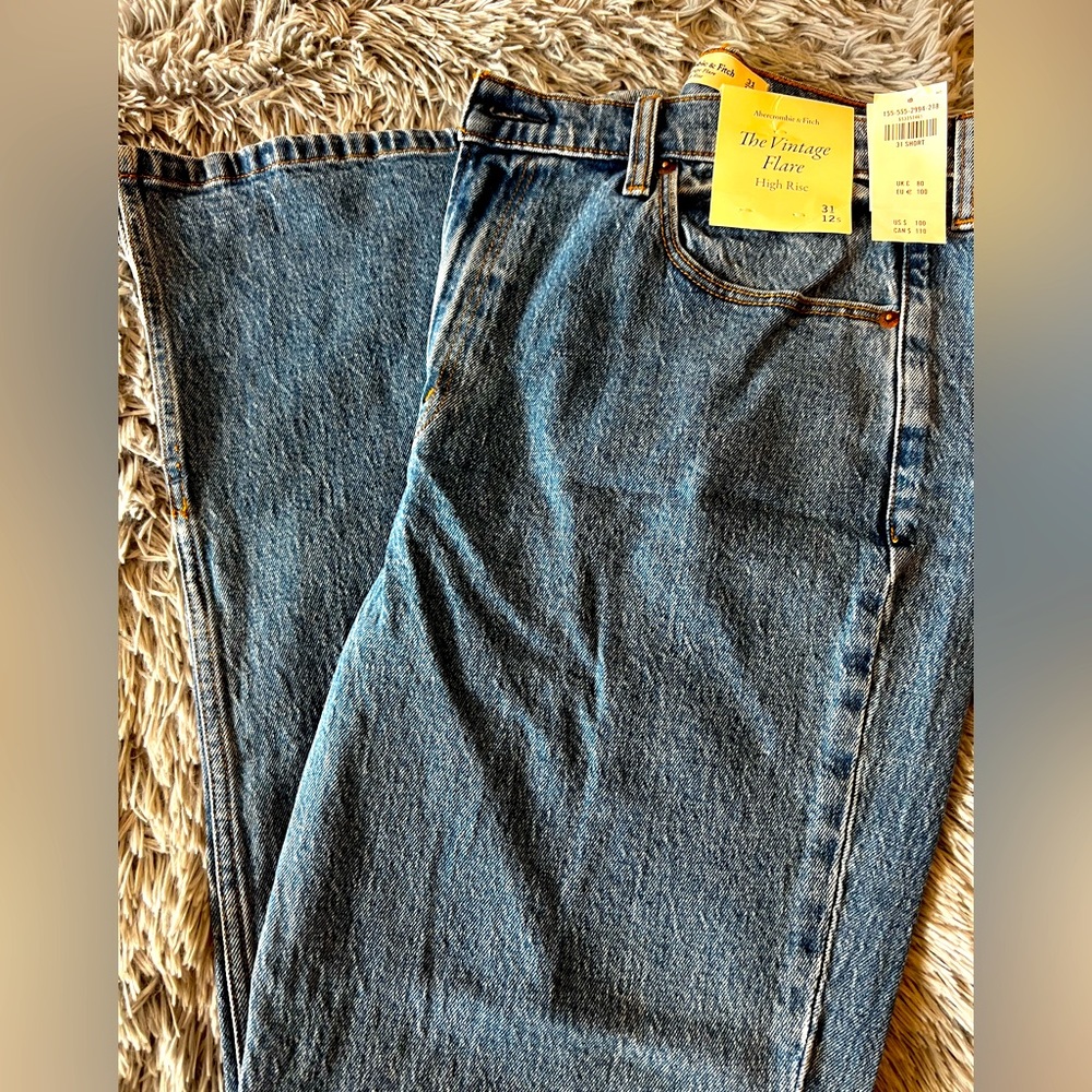 Abercrombie NWT Vintage Flare High Rise Jeans